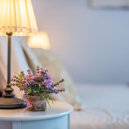 Old City Romantic Studios 4 With Free Private Parking Pola Esterno foto
